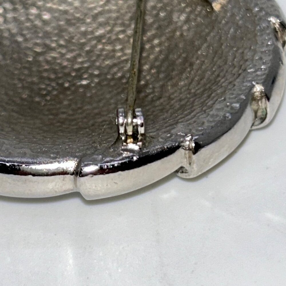 Vintage Puccini Silver-Tone Round Brooch With Textured White Center Statement - Picture 13 of 15